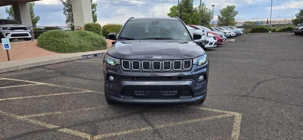 2024 Jeep Compass COMPASS LATITUDE 4X4