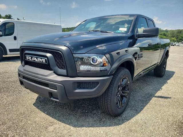 2024 RAM Ram 1500 Classic RAM 1500 CLASSIC WARLOCK QUAD CAB 4X4 64 BOX