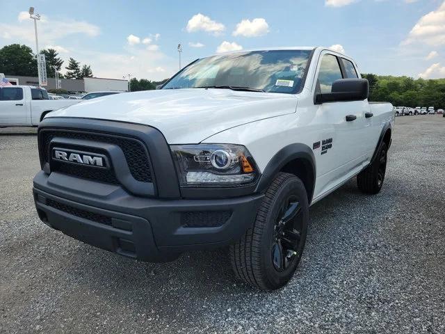 2024 RAM Ram 1500 Classic RAM 1500 CLASSIC WARLOCK QUAD CAB 4X4 64 BOX