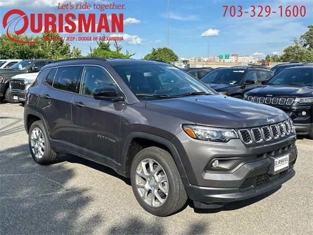 2024 Jeep Compass COMPASS LATITUDE LUX 4X4