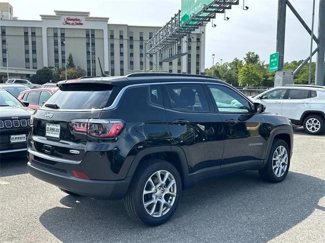 2024 Jeep Compass COMPASS LATITUDE LUX 4X4