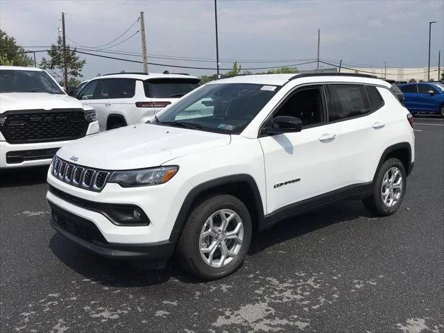 2024 Jeep Compass COMPASS LATITUDE 4X4