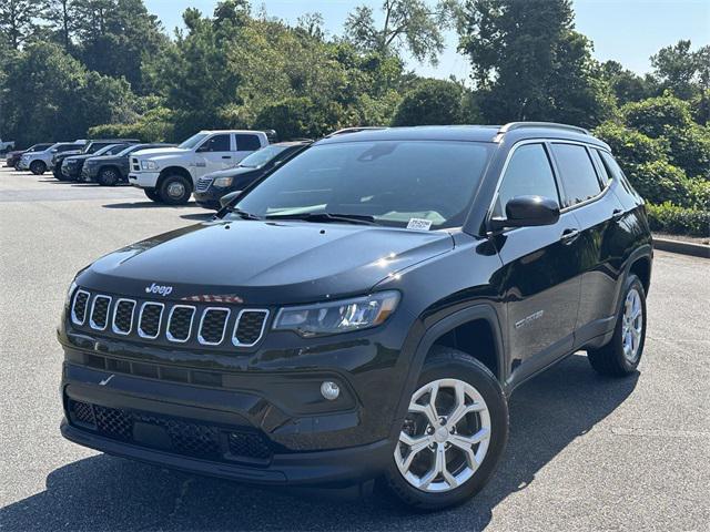 2024 Jeep Compass COMPASS LATITUDE 4X4