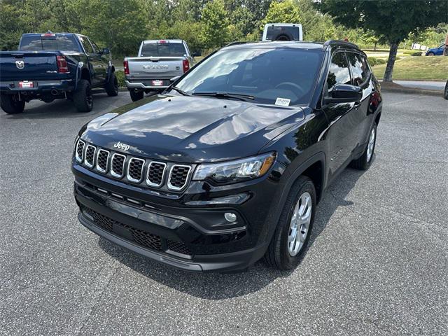 2024 Jeep Compass COMPASS LATITUDE 4X4