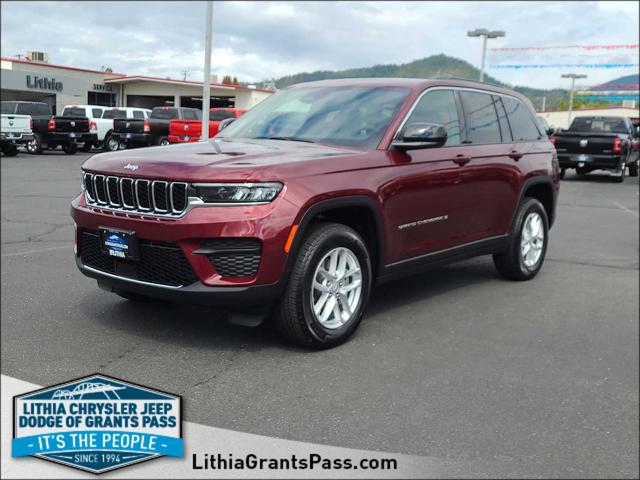 2024 Jeep Grand Cherokee GRAND CHEROKEE LAREDO X 4X4