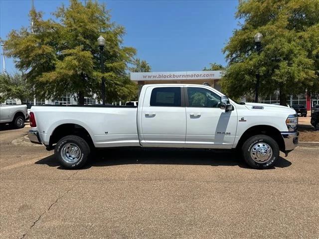 2024 RAM Ram 3500 RAM 3500 LARAMIE CREW CAB 4X4 8 BOX