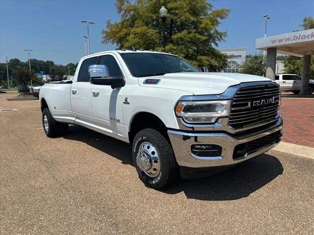 2024 RAM Ram 3500 RAM 3500 LARAMIE CREW CAB 4X4 8 BOX