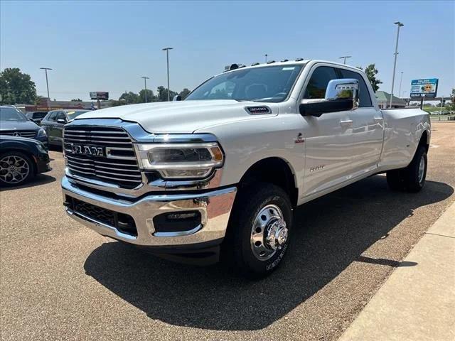 2024 RAM Ram 3500 RAM 3500 LARAMIE CREW CAB 4X4 8 BOX