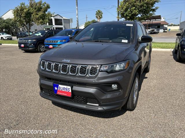 2024 Jeep Compass COMPASS LATITUDE 4X4