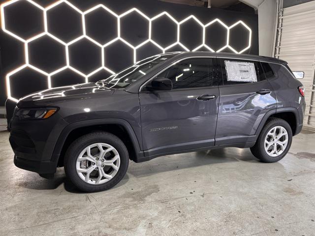 2024 Jeep Compass COMPASS SPORT 4X4