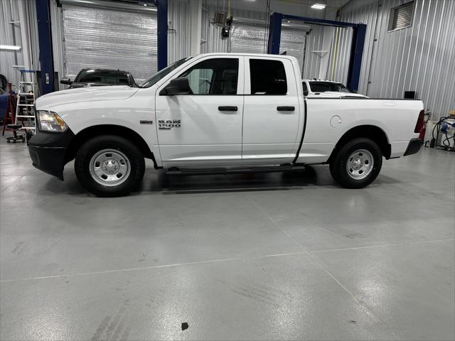 2024 RAM Ram 1500 Classic RAM 1500 CLASSIC TRADESMAN QUAD CAB 4X2 64 BOX