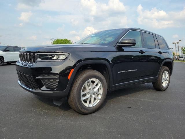 2024 Jeep Grand Cherokee GRAND CHEROKEE LAREDO X 4X4