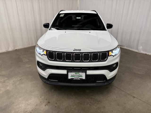 2024 Jeep Compass COMPASS LATITUDE 4X4