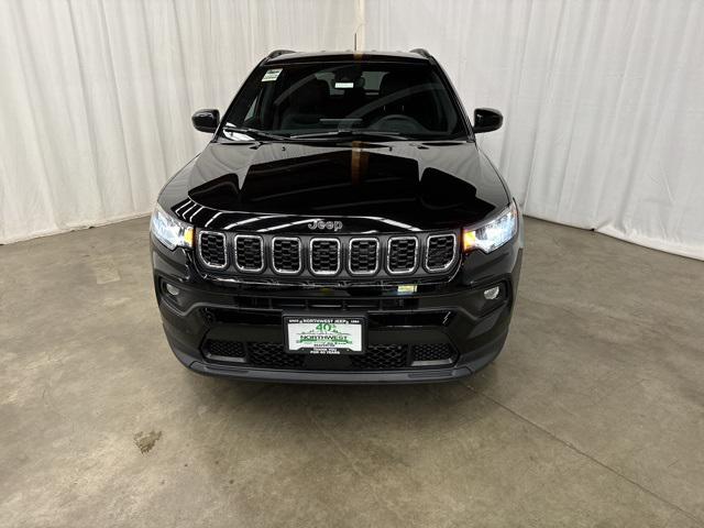 2024 Jeep Compass COMPASS LATITUDE 4X4