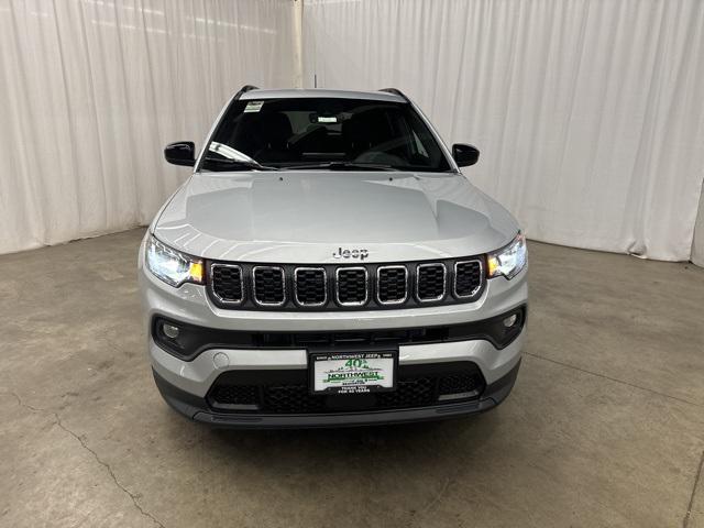 2024 Jeep Compass COMPASS LATITUDE 4X4