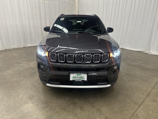 2024 Jeep Compass COMPASS LATITUDE 4X4