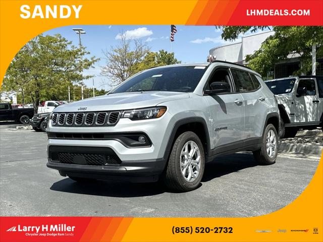 2024 Jeep Compass COMPASS LATITUDE 4X4