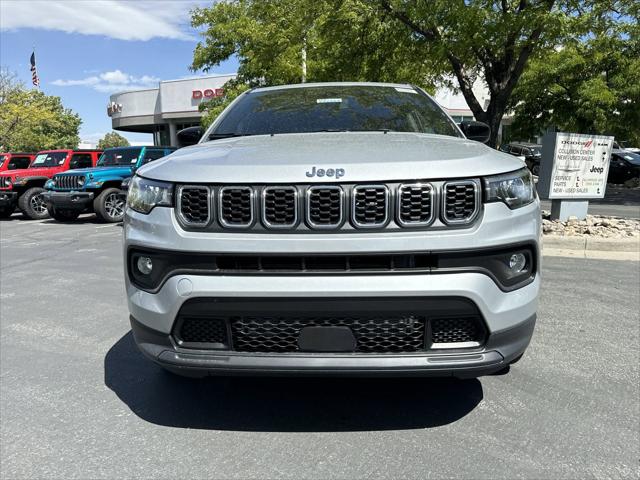 2024 Jeep Compass COMPASS LATITUDE 4X4