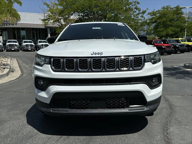 2024 Jeep Compass COMPASS LATITUDE 4X4