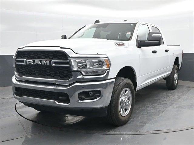 2023 RAM 2500 Tradesman Crew Cab 4x4 64 Box