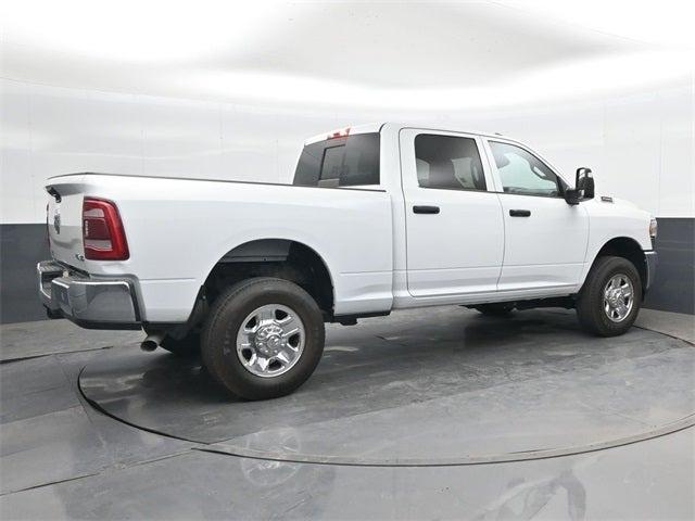2023 RAM 2500 Tradesman Crew Cab 4x4 64 Box