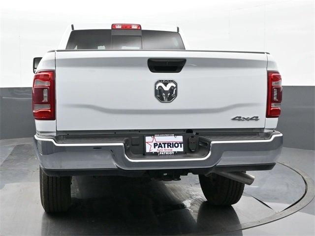 2023 RAM 2500 Tradesman Crew Cab 4x4 64 Box