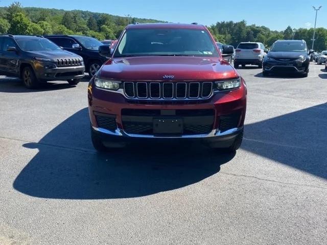 2022 Jeep Grand Cherokee L Laredo 4x4