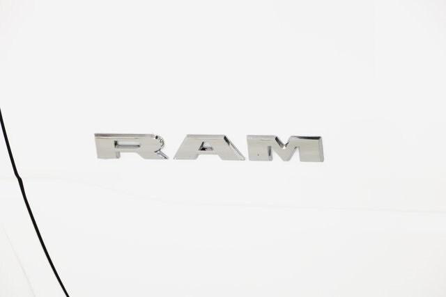 2022 RAM 1500 Laramie Crew Cab 4x4 57 Box