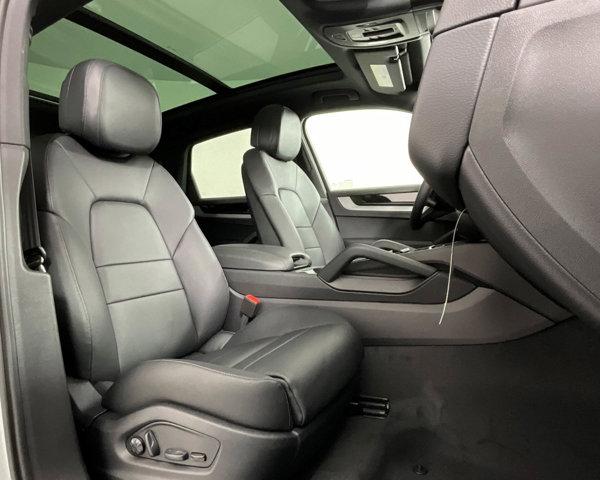 2024 Porsche Cayenne AWD