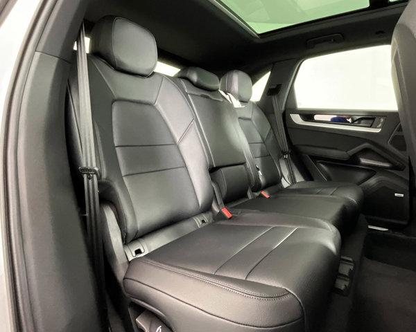 2024 Porsche Cayenne AWD