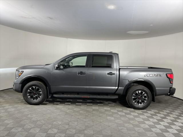 2024 Nissan TITAN Crew Cab PRO-4X 4x4