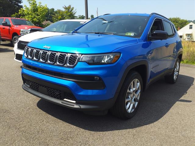 2024 Jeep Compass COMPASS LATITUDE LUX 4X4