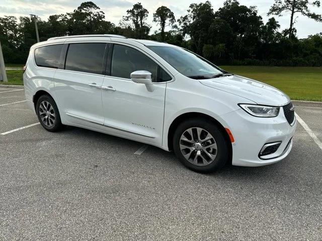 2024 Chrysler Pacifica Hybrid PACIFICA PLUG-IN HYBRID PINNACLE