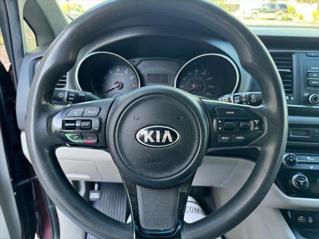 2015 Kia Sedona LX
