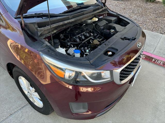 2015 Kia Sedona LX