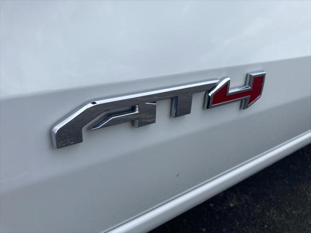 2023 GMC Canyon 4WD Crew Cab Short Box AT4