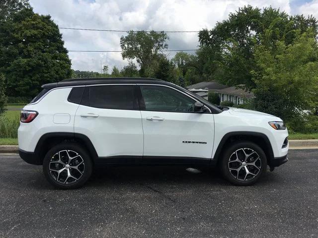 2024 Jeep Compass COMPASS LIMITED 4X4