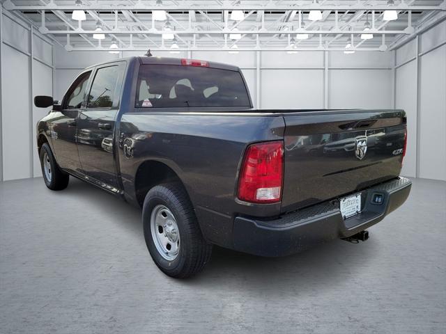 2024 RAM Ram 1500 Classic RAM 1500 CLASSIC TRADESMAN CREW CAB 4X4 57 BOX