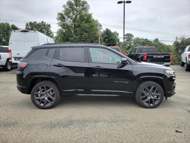 2024 Jeep Compass COMPASS LIMITED 4X4