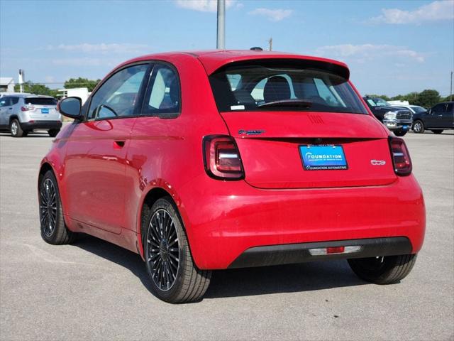 2024 Fiat FIAT 500e 500e INSPI(RED)