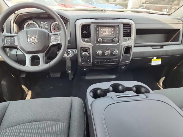 2024 RAM Ram 1500 Classic RAM 1500 CLASSIC TRADESMAN CREW CAB 4X4 57 BOX