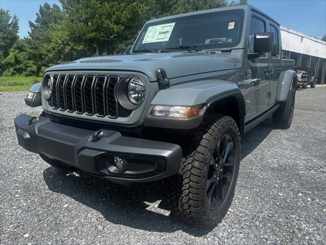 2024 Jeep Gladiator GLADIATOR NIGHTHAWK 4X4