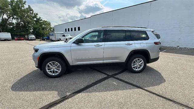 2024 Jeep Grand Cherokee GRAND CHEROKEE L LAREDO 4X4