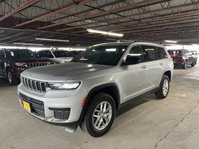 2024 Jeep Grand Cherokee GRAND CHEROKEE L LAREDO X 4X4