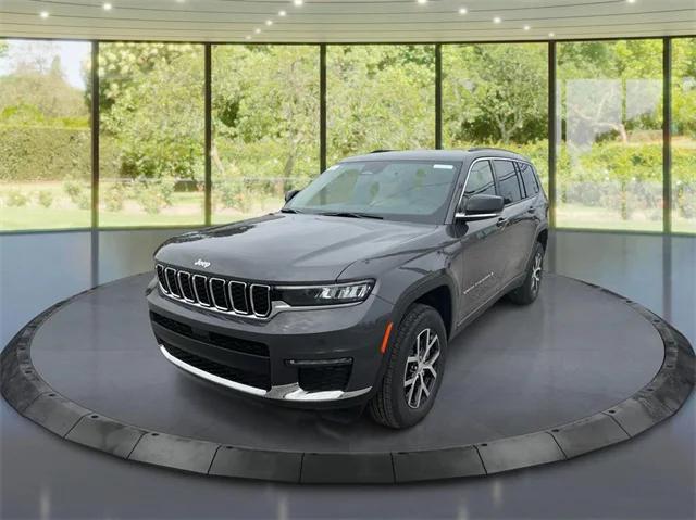 2024 Jeep Grand Cherokee GRAND CHEROKEE L LIMITED 4X4