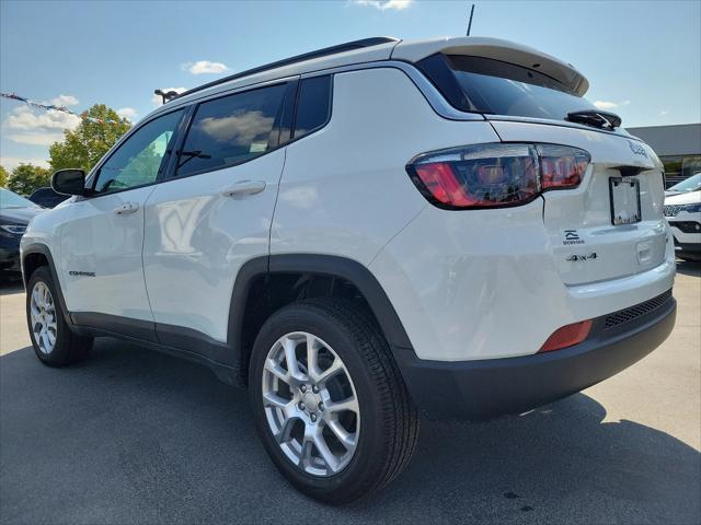 2024 Jeep Compass COMPASS LATITUDE LUX 4X4