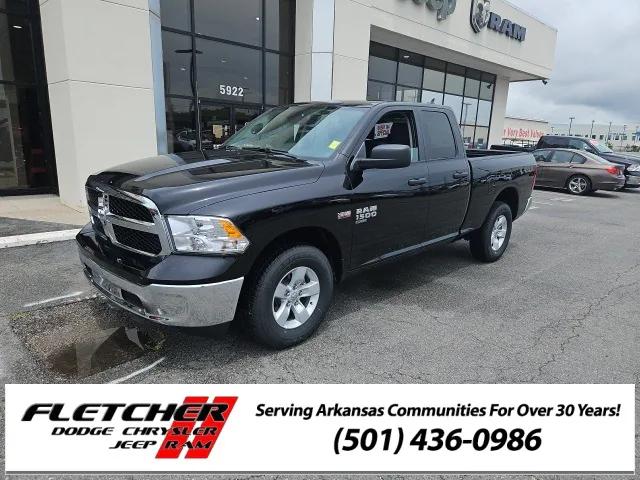 2024 RAM Ram 1500 Classic RAM 1500 CLASSIC TRADESMAN QUAD CAB 4X4 64 BOX