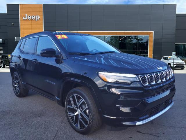 2024 Jeep Compass COMPASS LIMITED 4X4