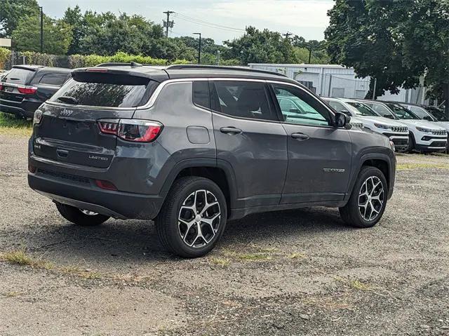 2024 Jeep Compass COMPASS LIMITED 4X4