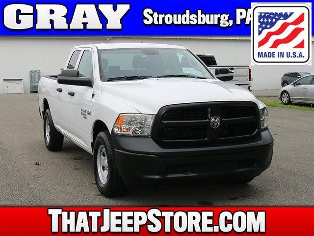 2024 RAM Ram 1500 Classic RAM 1500 CLASSIC TRADESMAN QUAD CAB 4X4 64 BOX 2024 RAM Ram 1500 Classic RAM 1500 CLASSIC TRADESMAN QUAD CAB 4X4 64 BOX